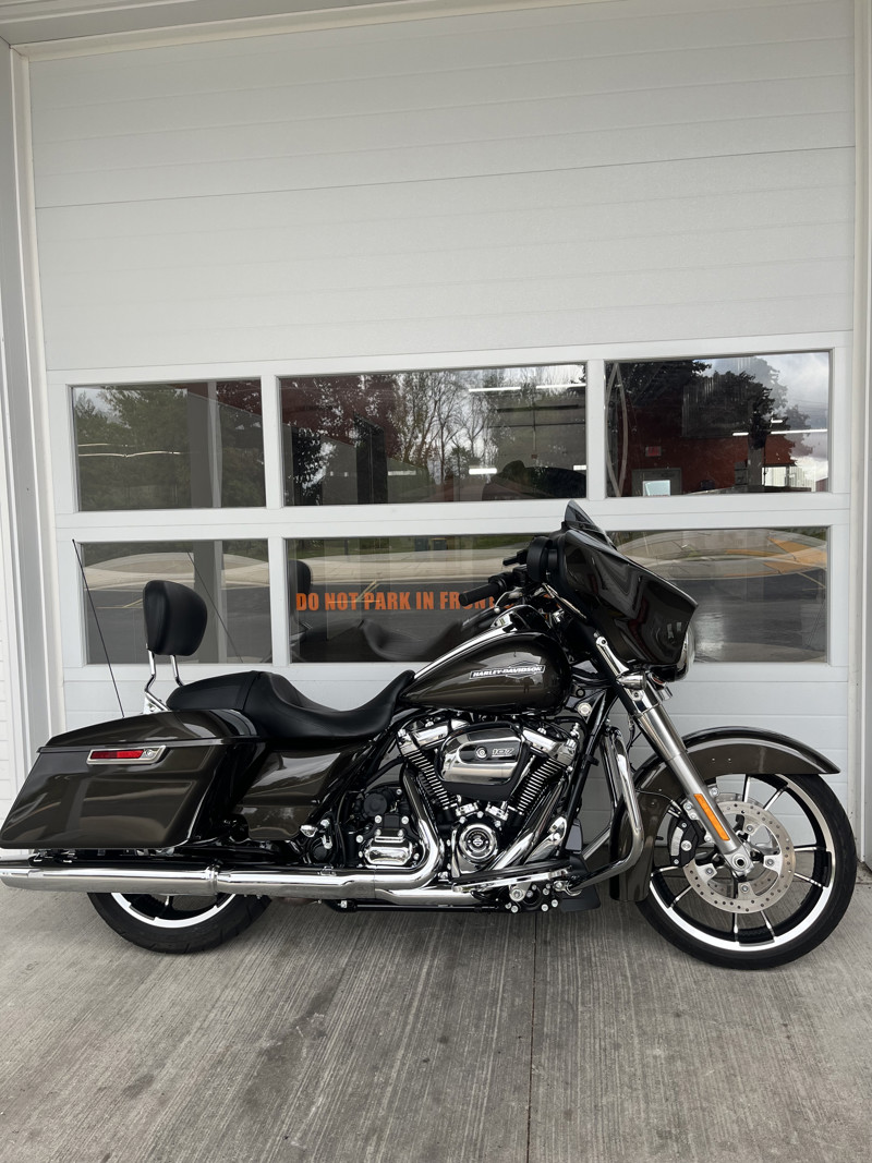 Street Glide®