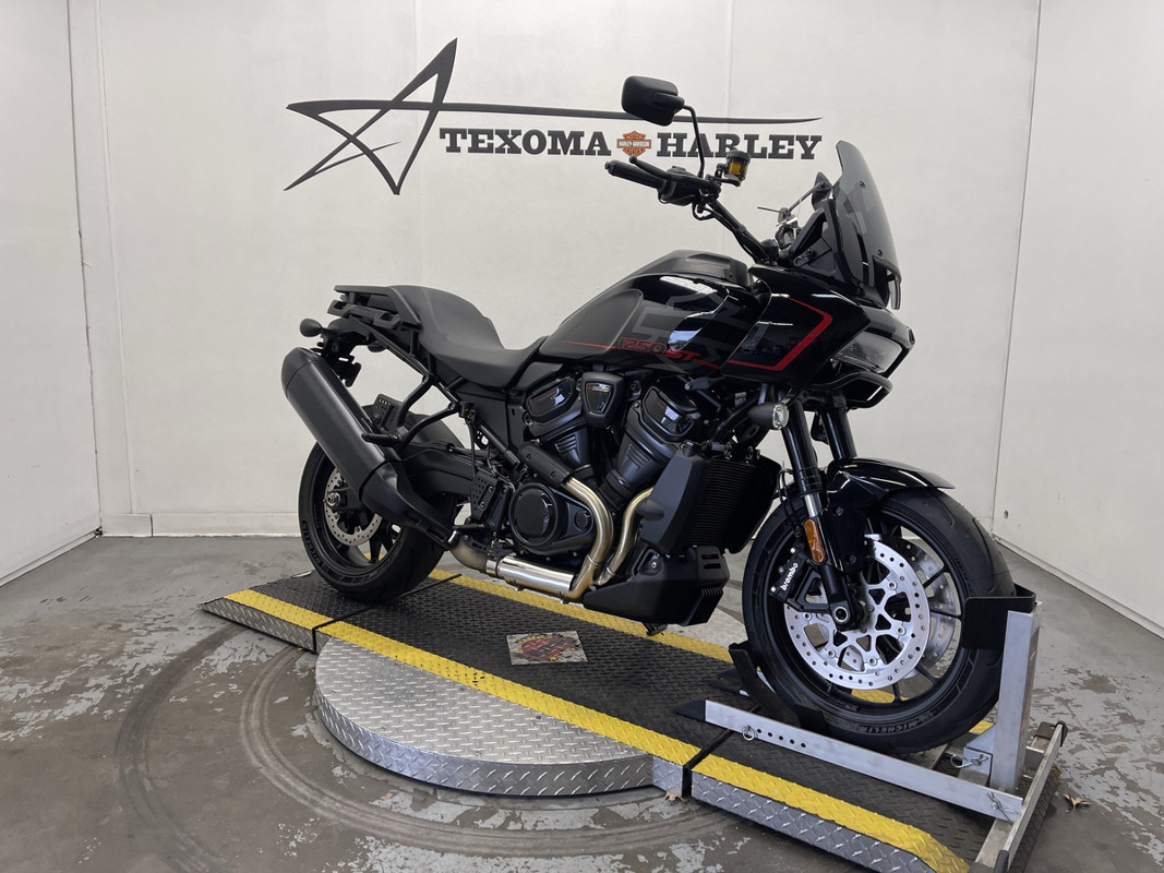 Pan America® 1250 ST