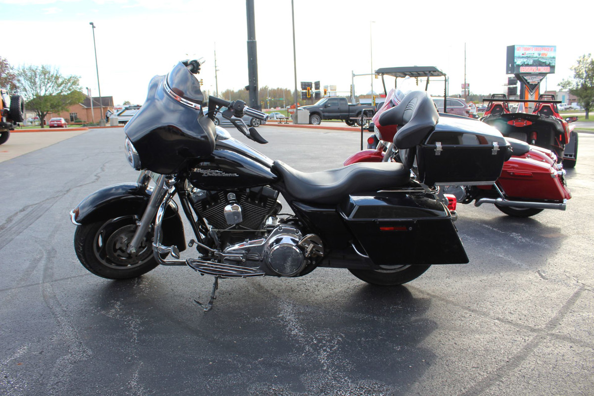 Street Glide®