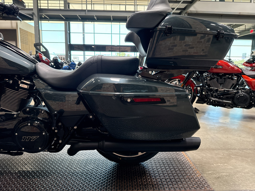 Road Glide®