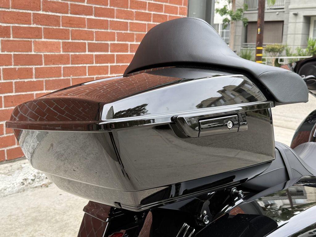 Street Glide®