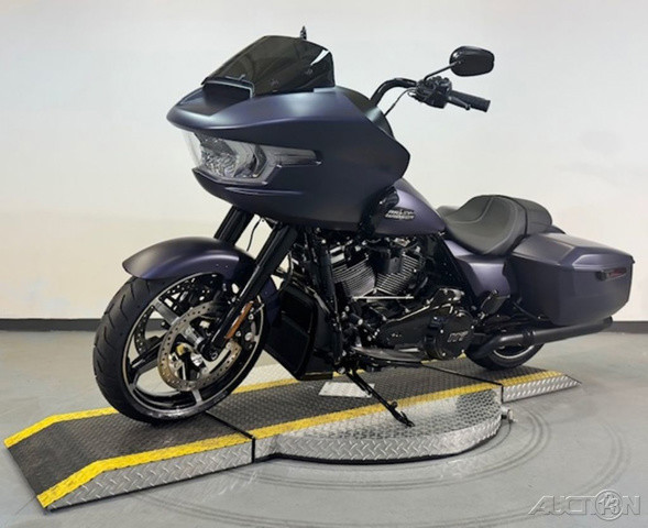 Road Glide®
