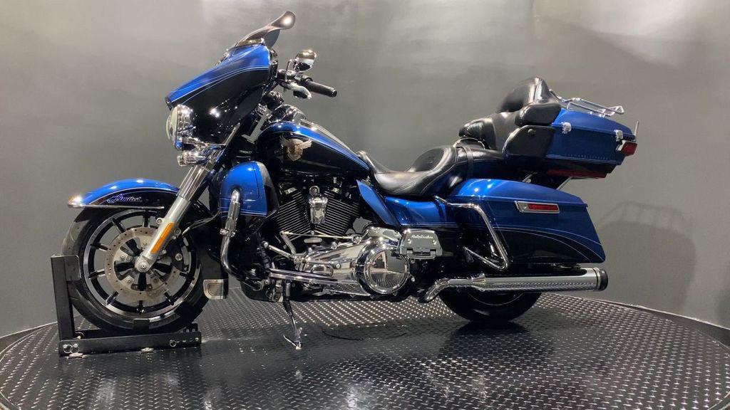 Electra Glide® Ultra® Limited 115th Anniversary