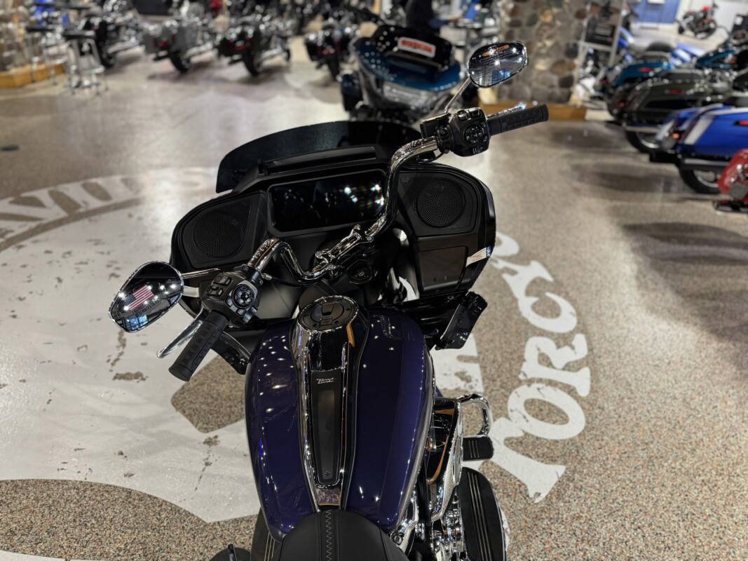 Road Glide®