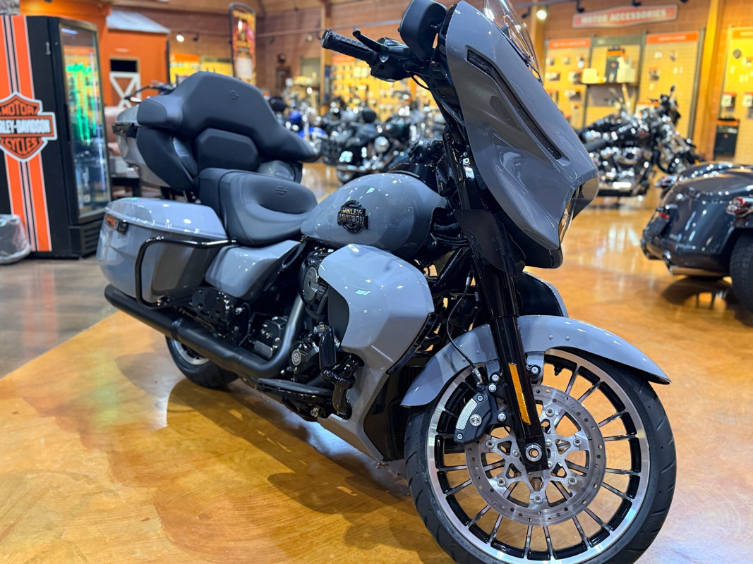 Street Glide® Limited