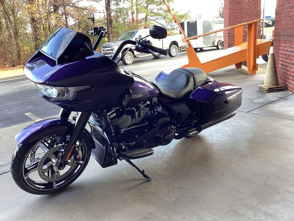 Road Glide®