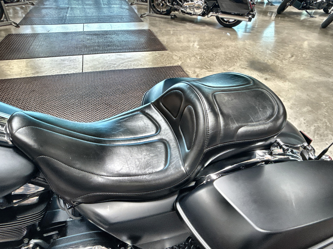 Road Glide®
