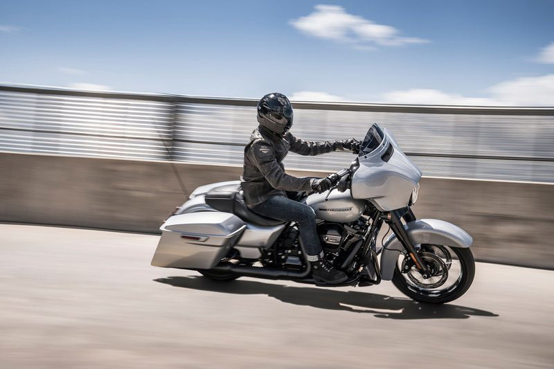 Street Glide®