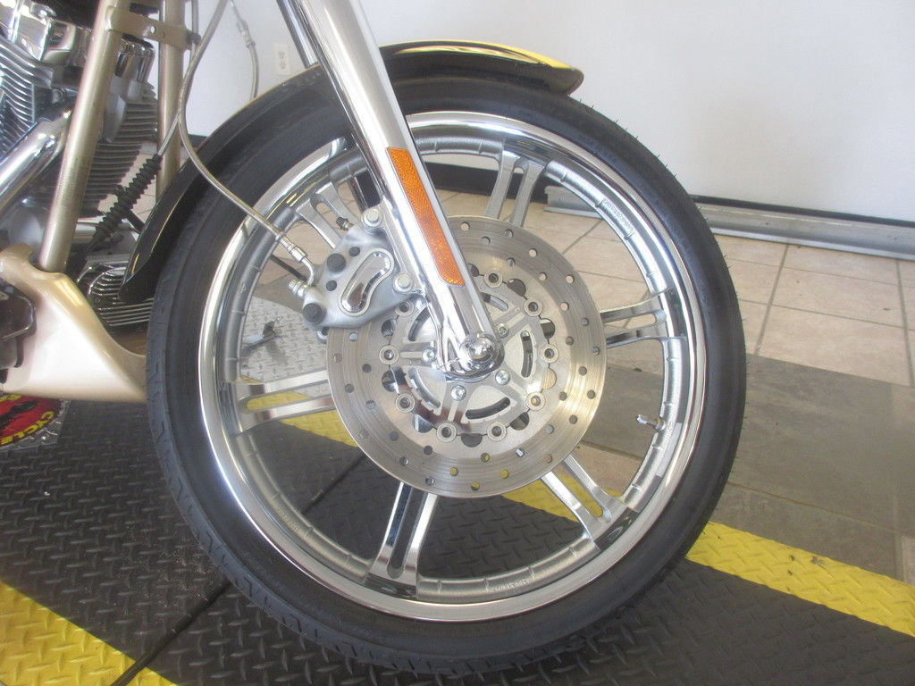 Screamin' Eagle® Softail® Deuce