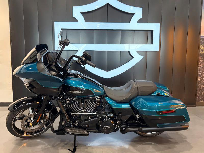 Road Glide®