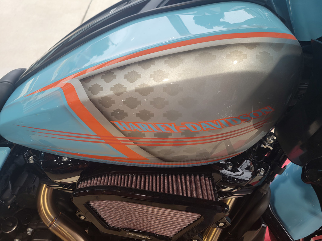 Road Glide®