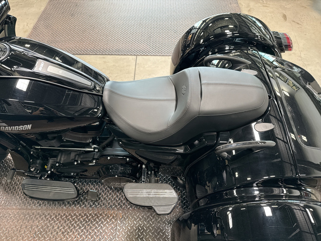 Road Glide® 3