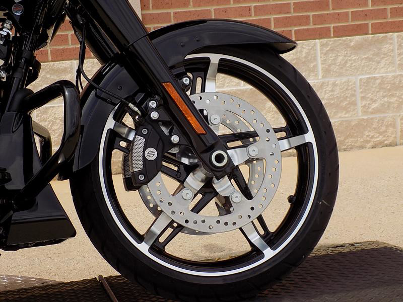 Road Glide®