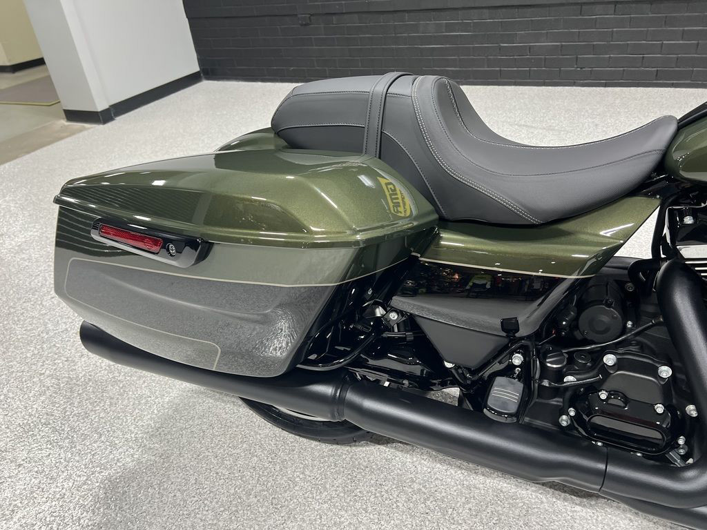 Road Glide®