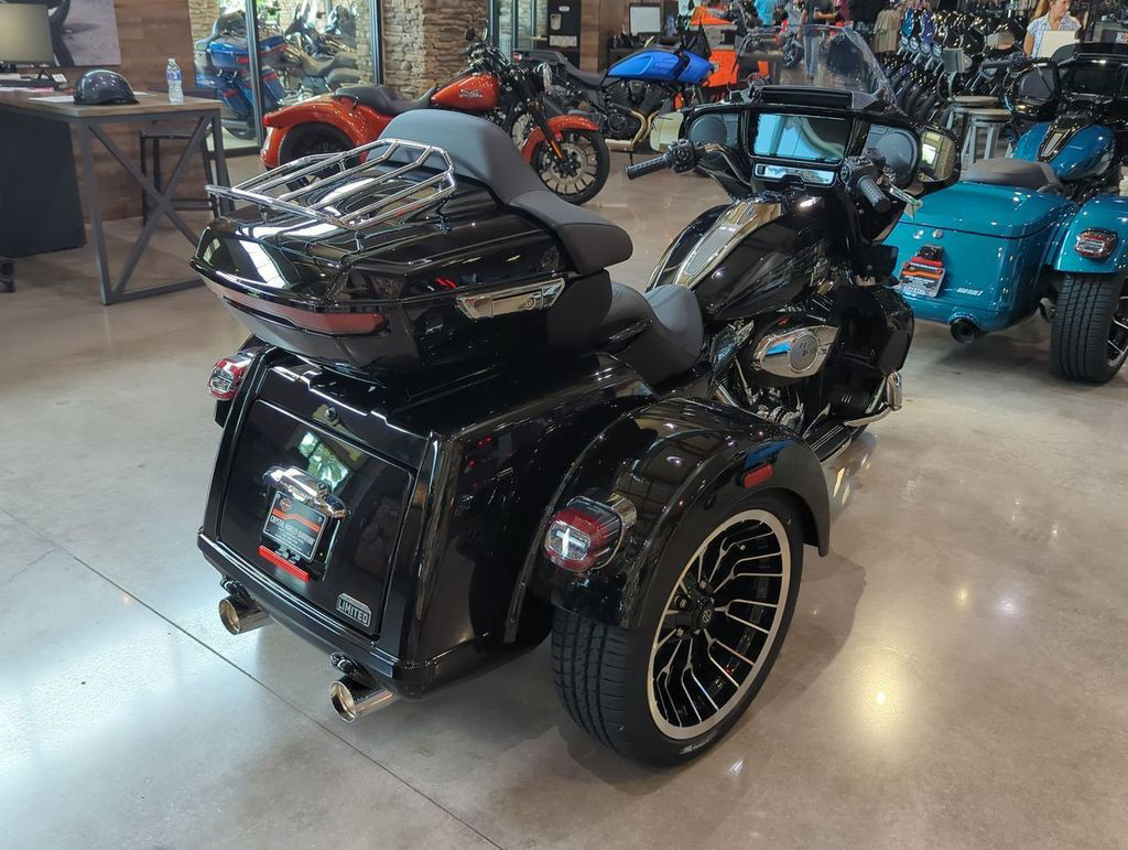 Street Glide® 3 Limited