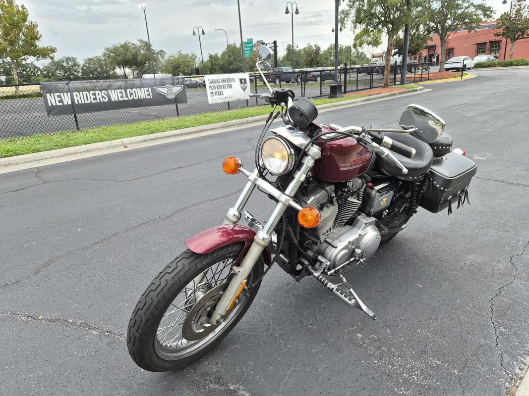 Sportster® 883 Custom