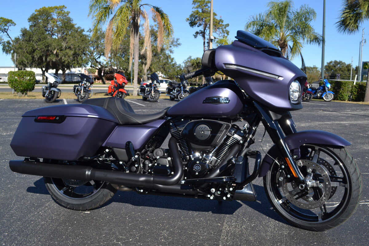 Street Glide®