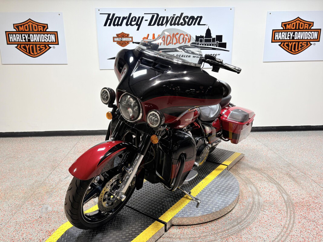 CVO® Street Glide®