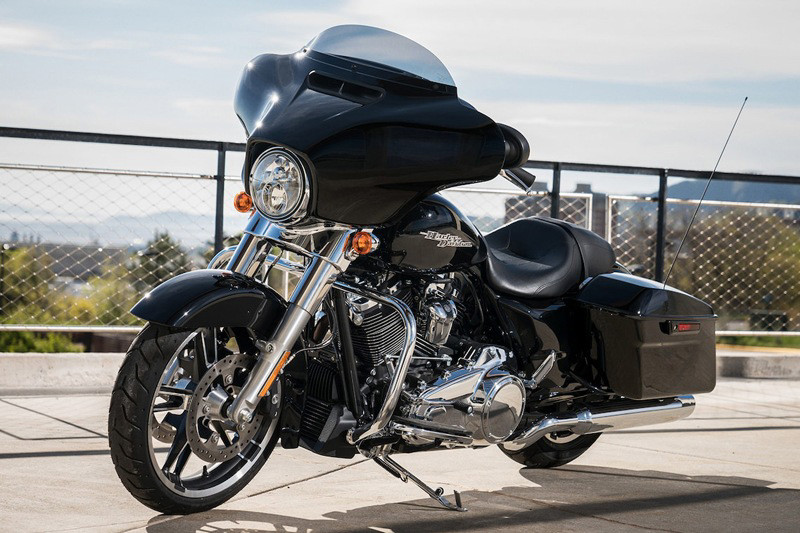 Street Glide®