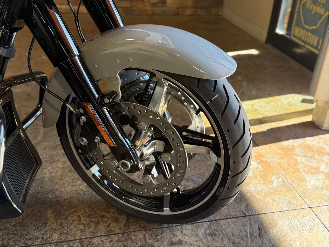 Road Glide®