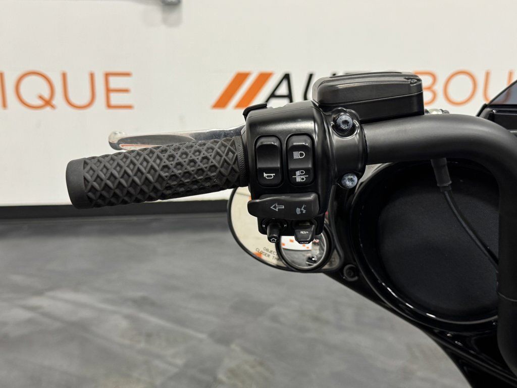 Street Glide® Special