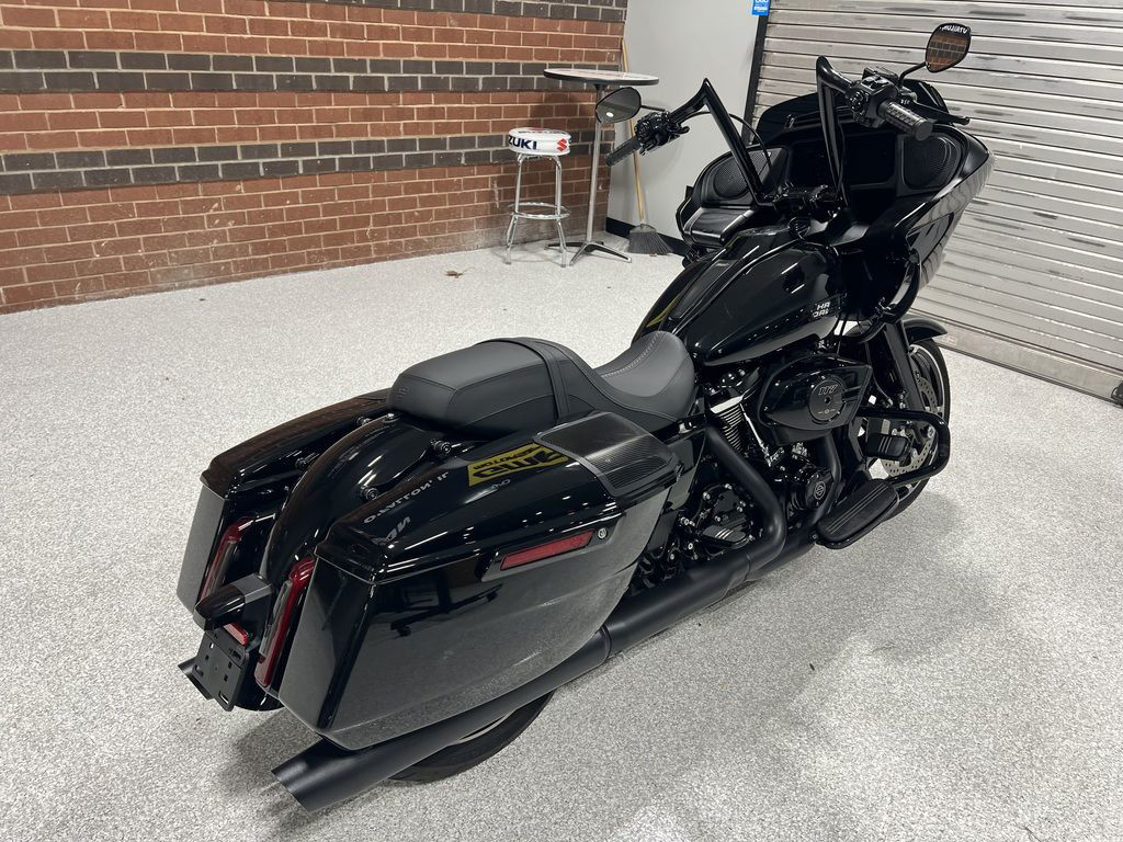 Road Glide®