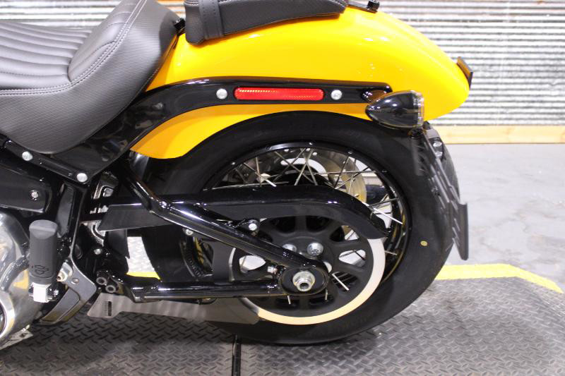 Street Bob®