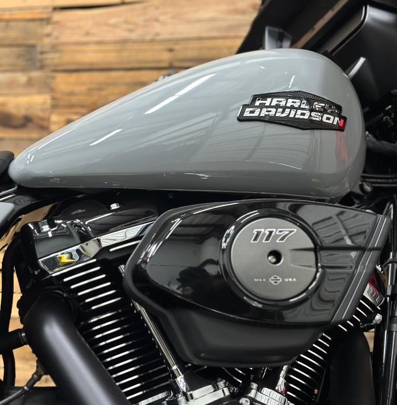 Street Glide®