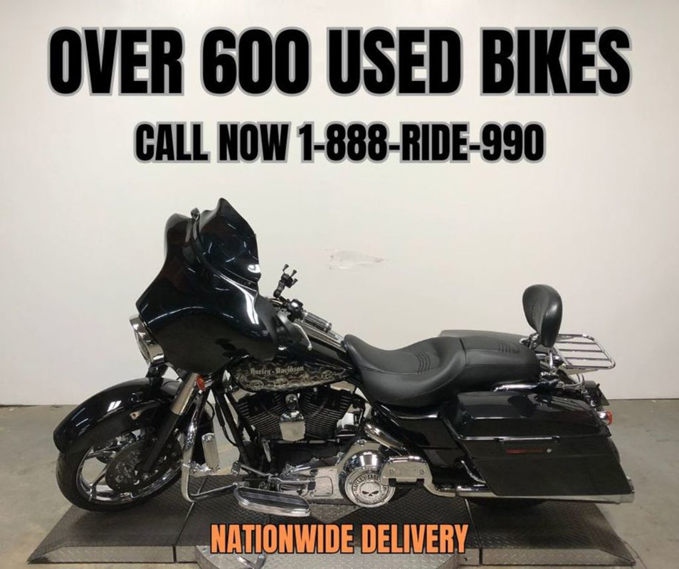 Street Glide®