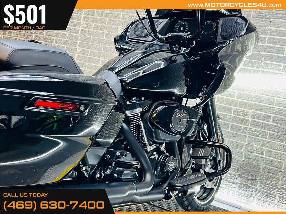 Road Glide®