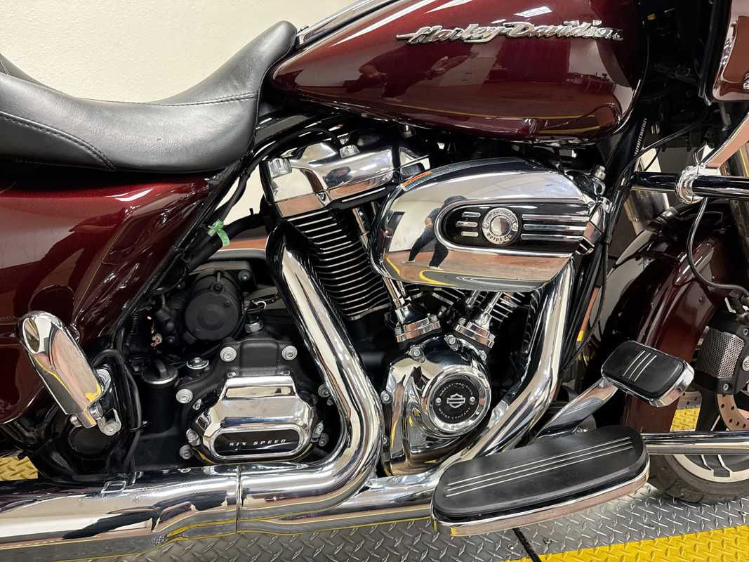 Road Glide®