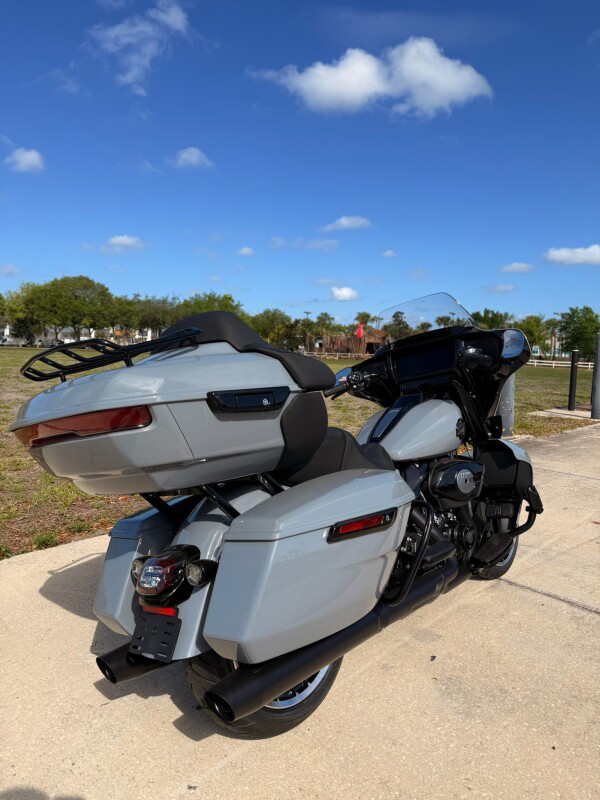 Street Glide® Limited