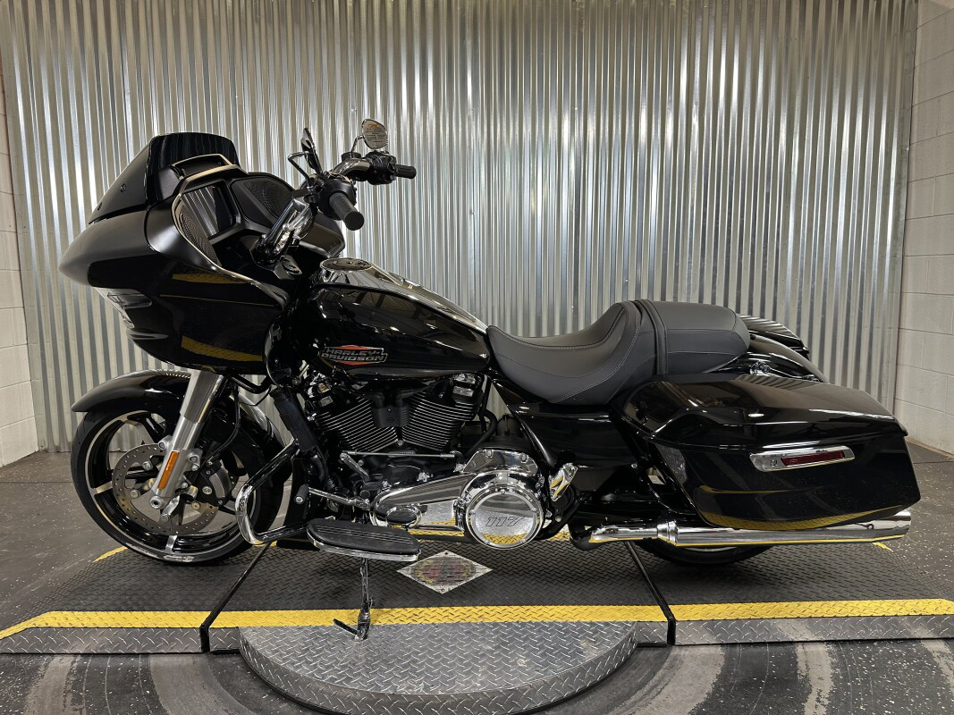 Road Glide®