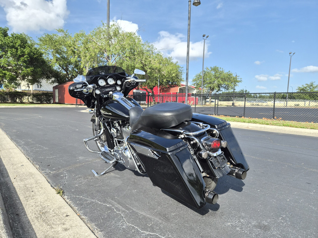 Street Glide®