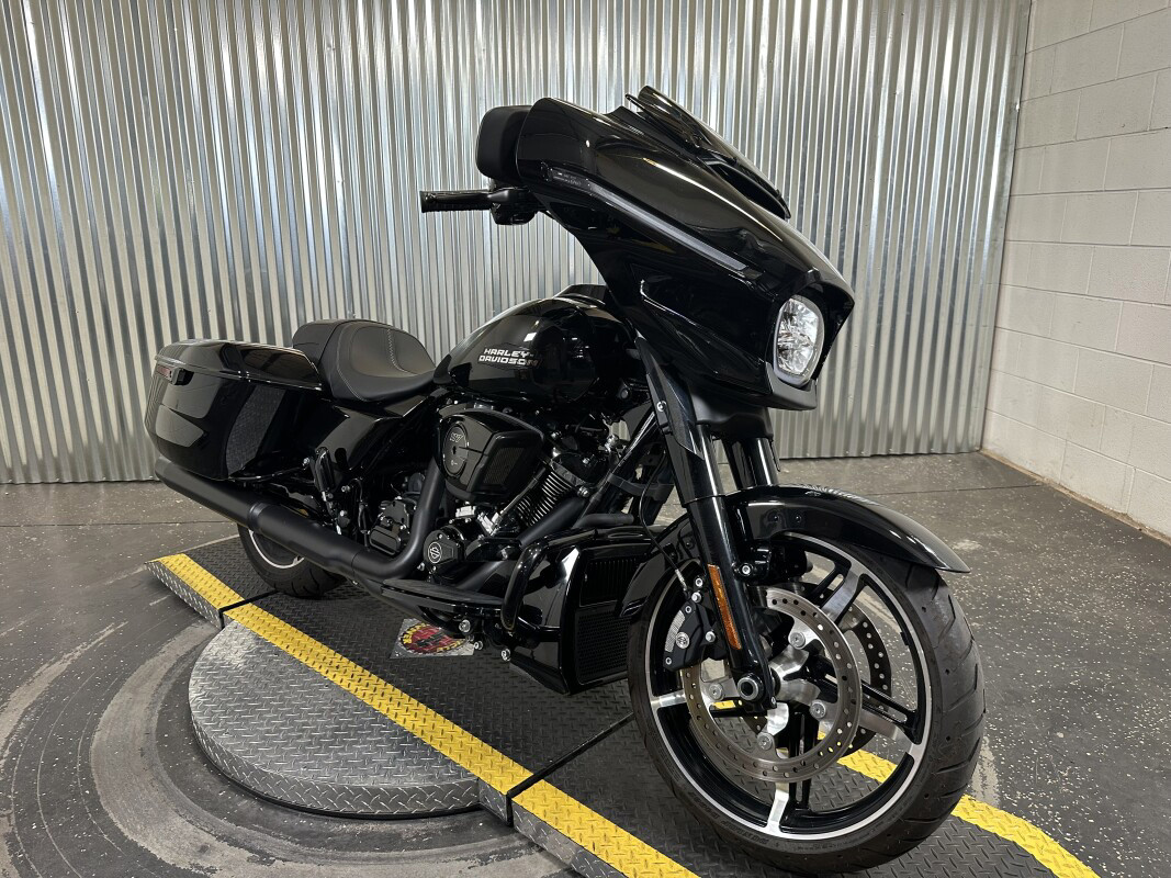Street Glide®