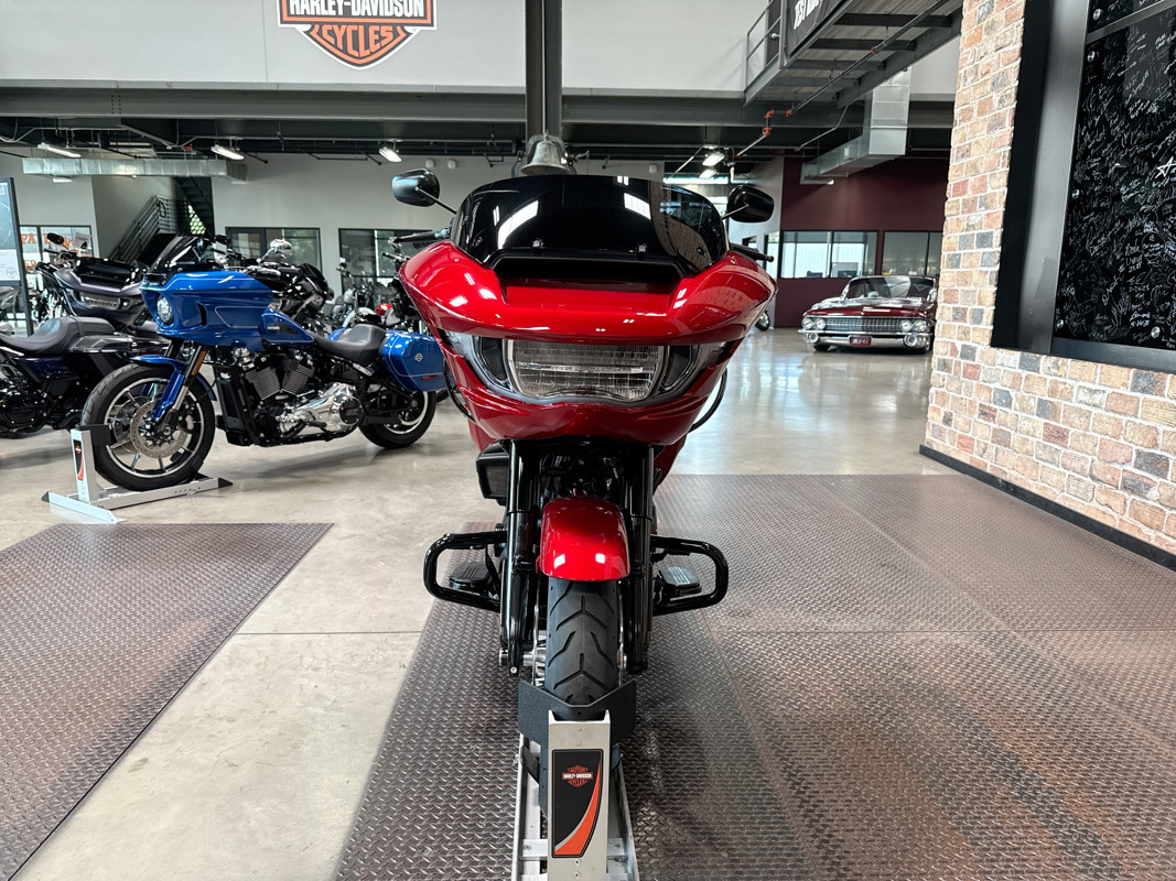 Road Glide®