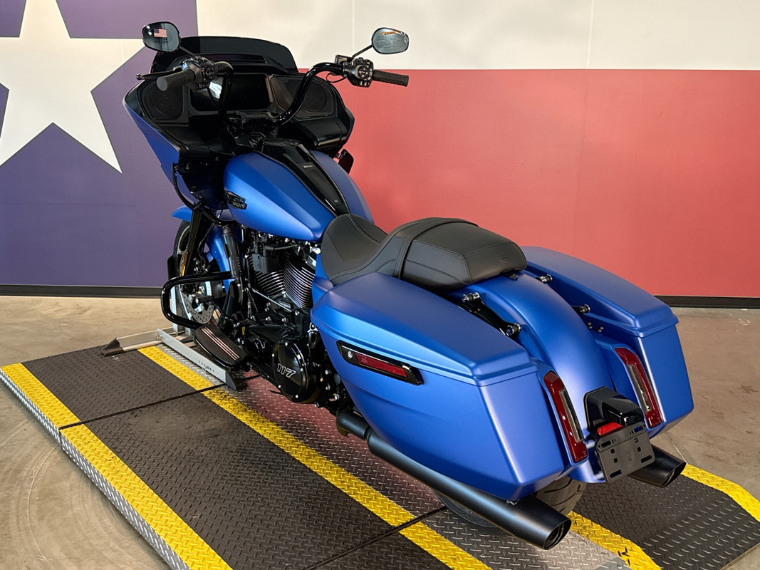 Road Glide®