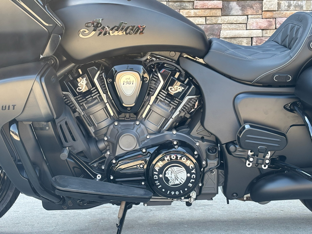 Pursuit Dark Horse