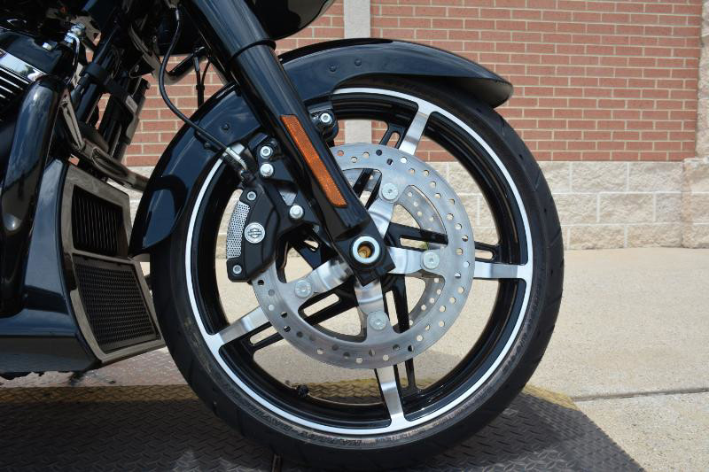 Road Glide®