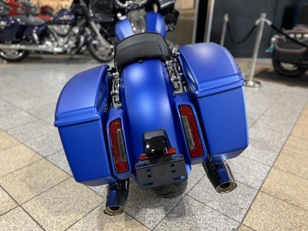 Road Glide®