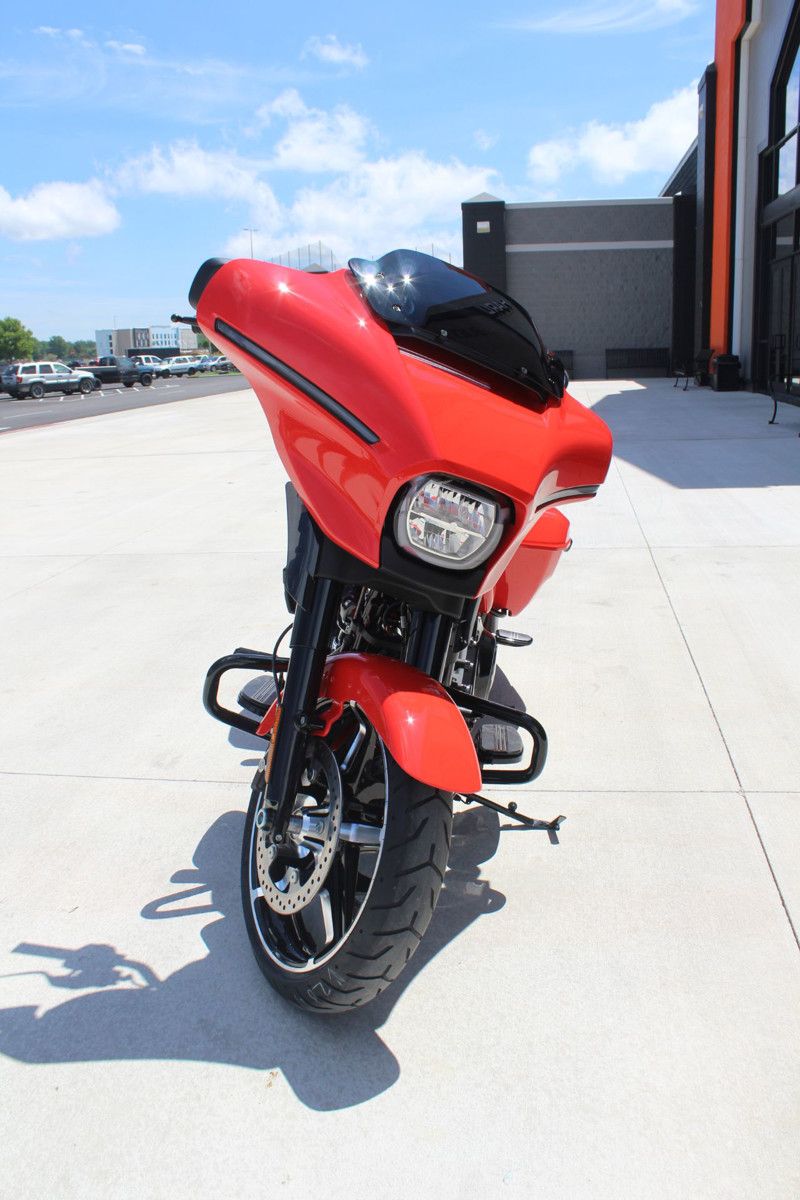 Street Glide®