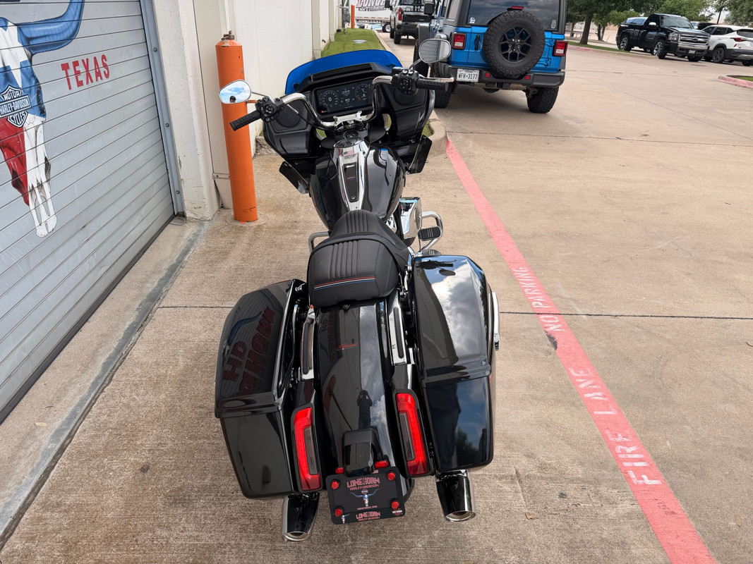 Road Glide®