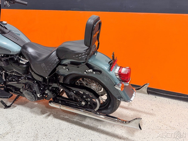 Softail® Heritage Classic 114
