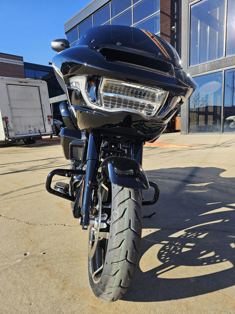 Road Glide®