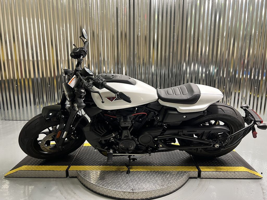 Sportster® S