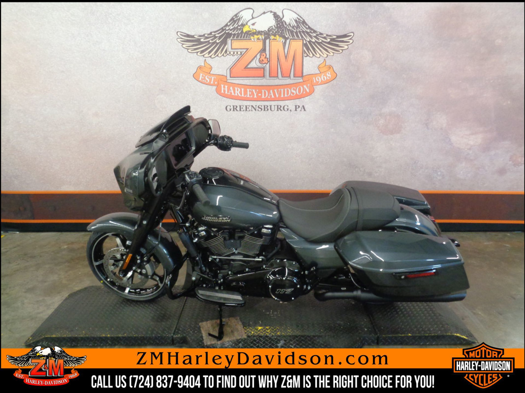 Street Glide®