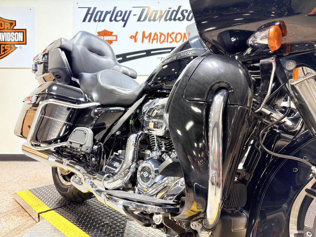 Road Glide® Ultra
