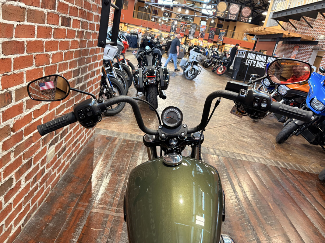 Street Bob®