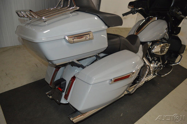 Street Glide® Ultra