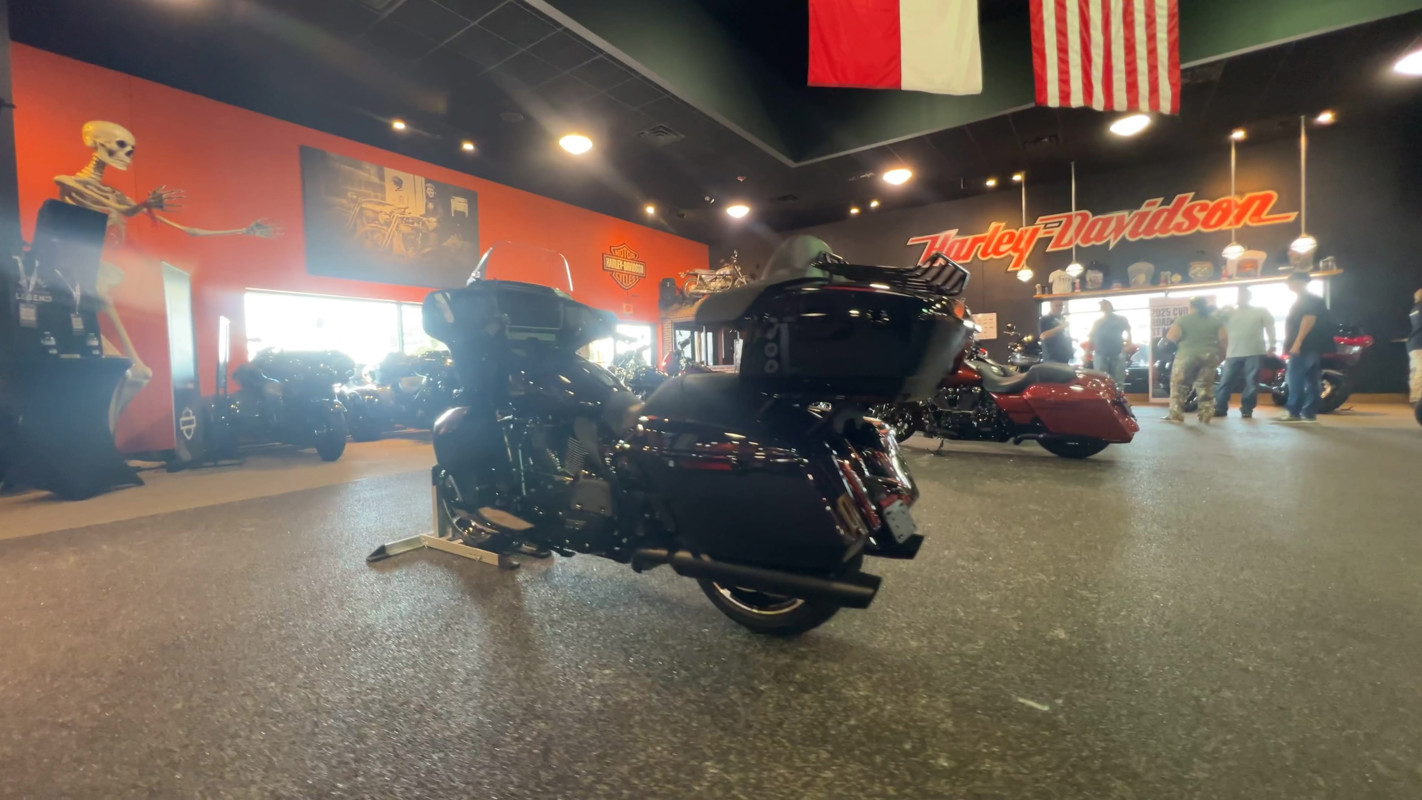 Street Glide® Ultra